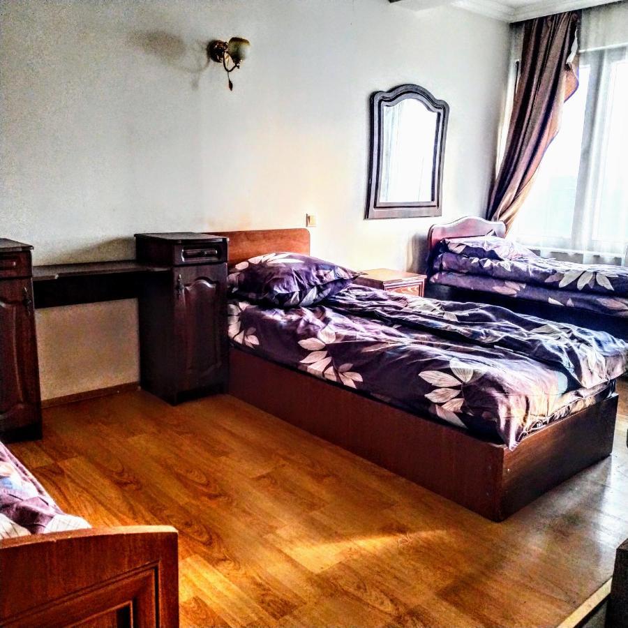 Masala Hostel Batumi Ngoại thất bức ảnh